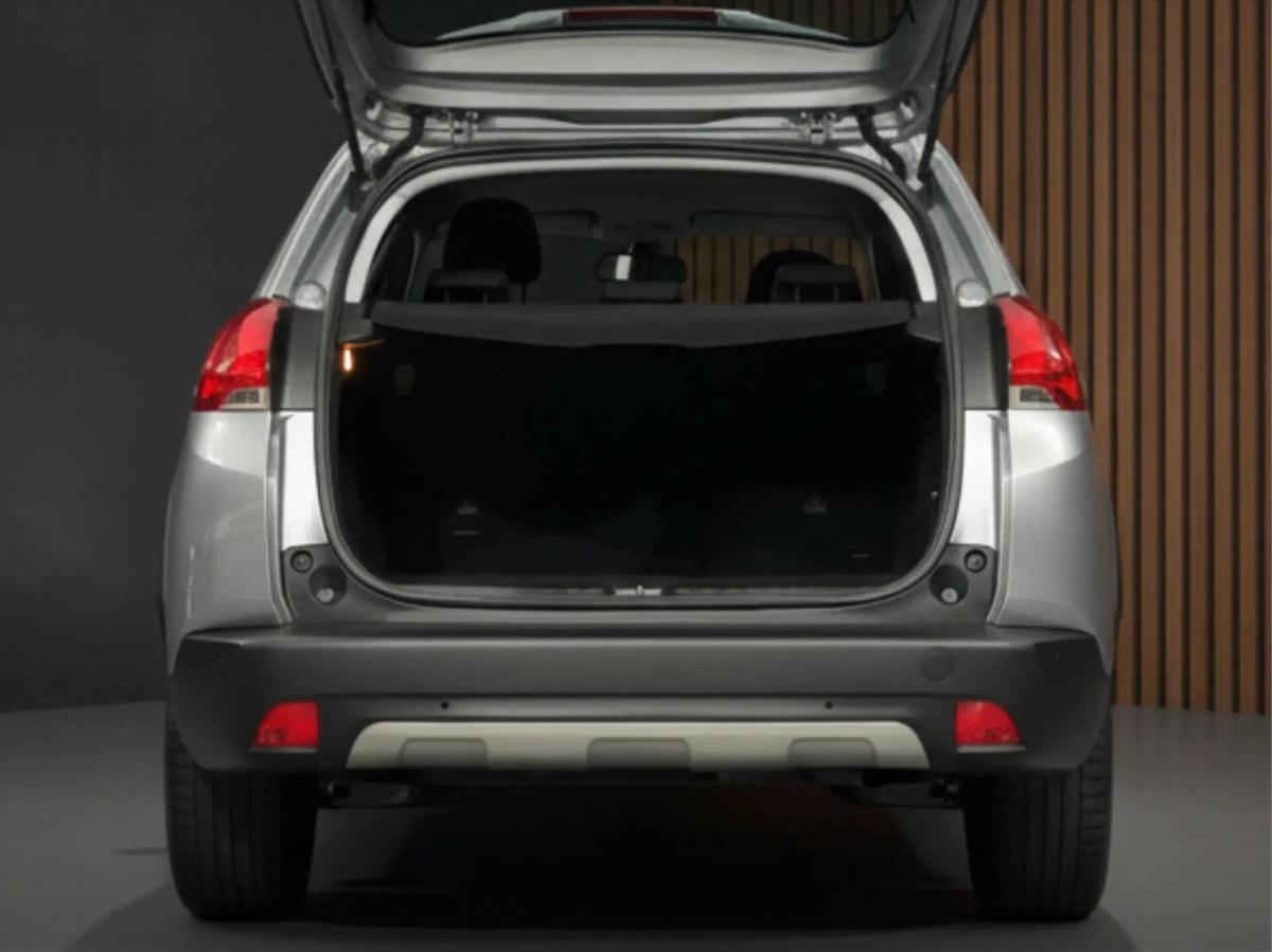 peugeot-2008-2016-gasolina-1199cc