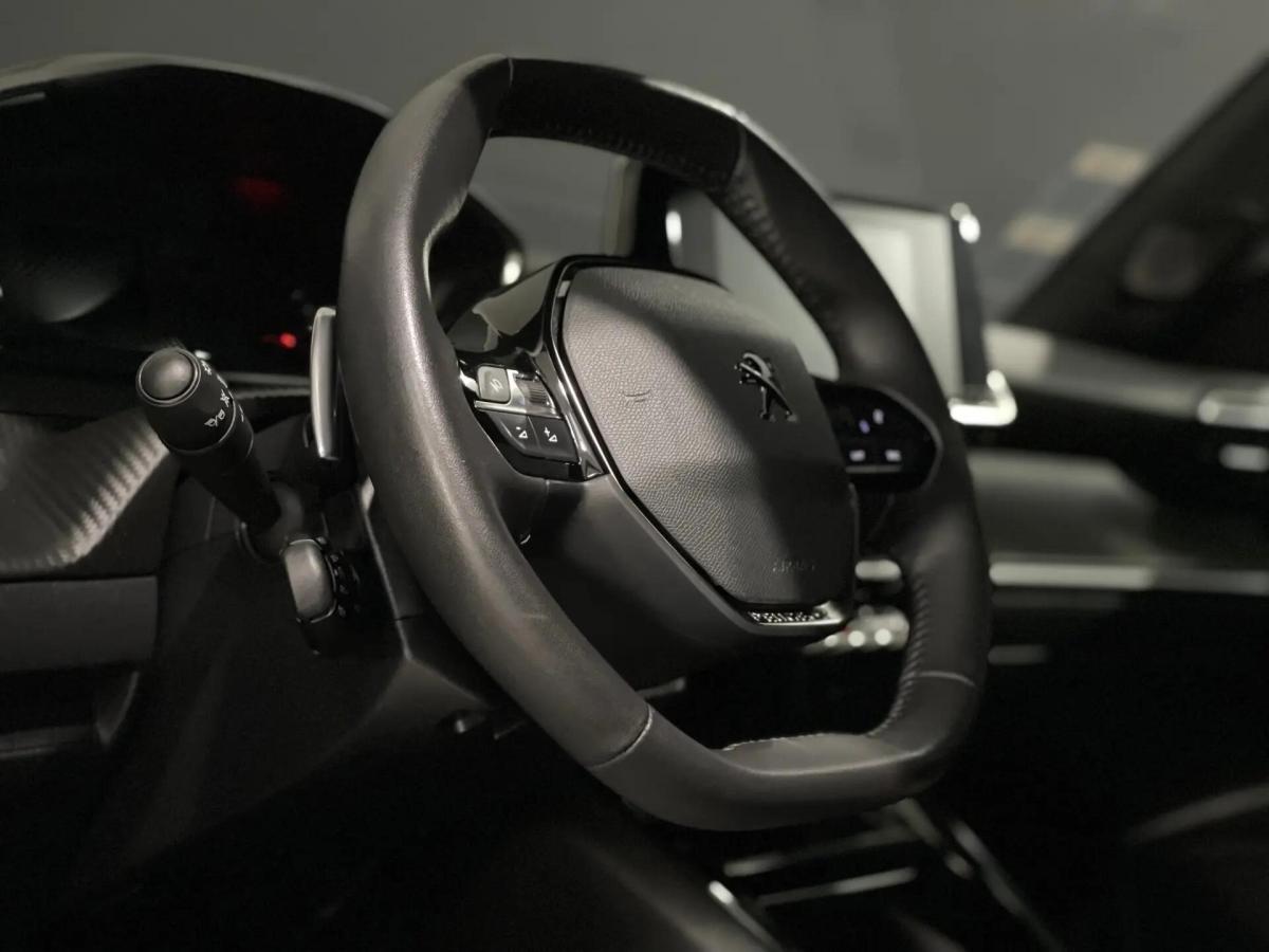 peugeot-2008-2023-diesel-1499cc