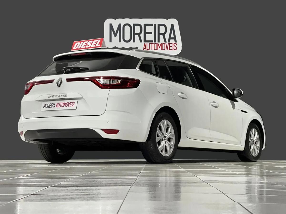 renault-megane-sport-tourer-2017-diesel-1461cc