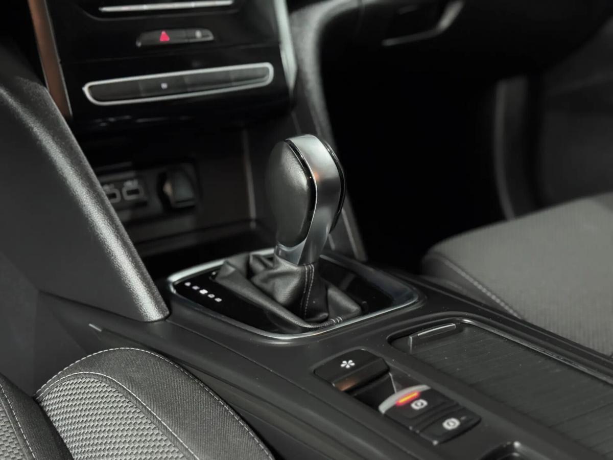 renault-megane-e-tech-2022-hibrido-a-gasolina-1598cc