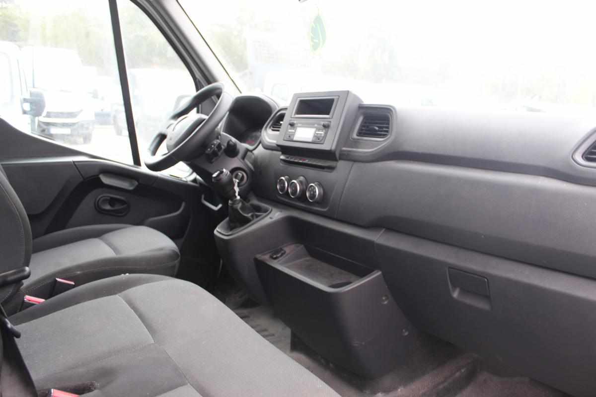 renault-master-2-3-163cv-2023-diesel-2299cc