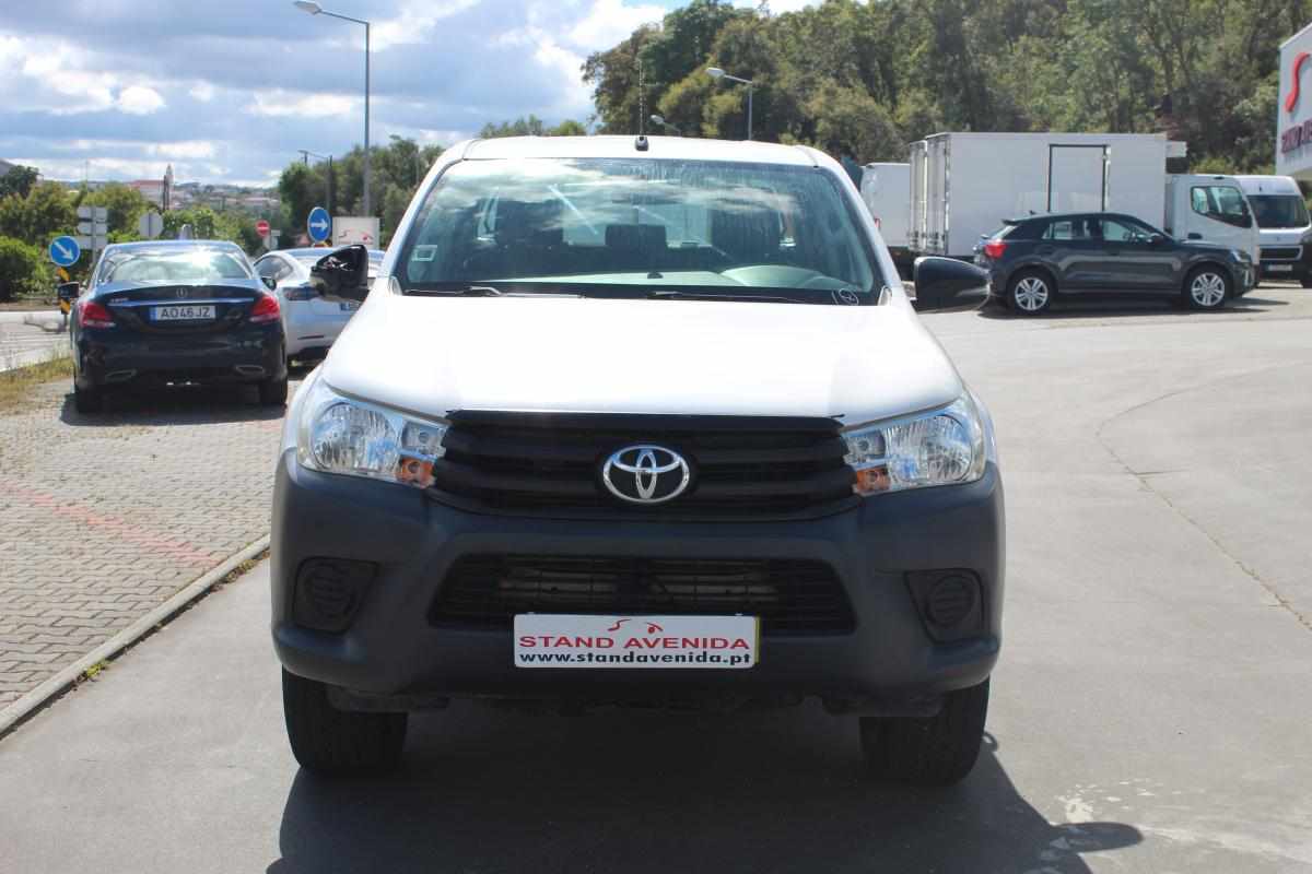 toyota-hilux-2-4-4wd-2019-diesel-2393cc