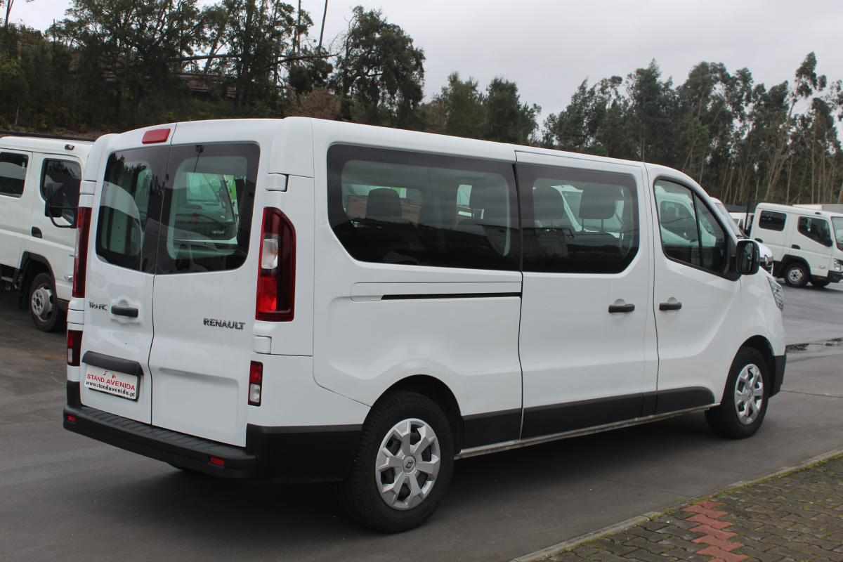 renault-trafic-2-0-131cv-2022-diesel-1997cc