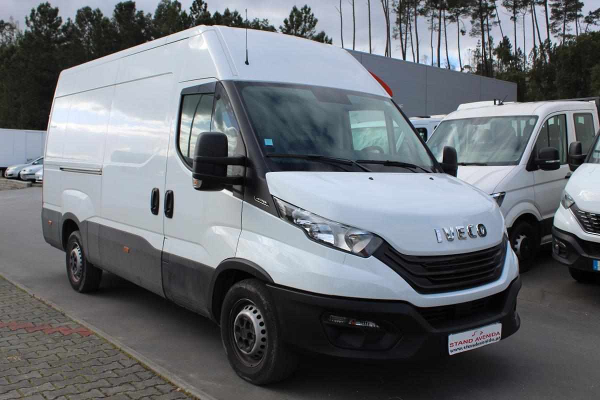 iveco-daily-2-3-156cv-2023-diesel-2287cc