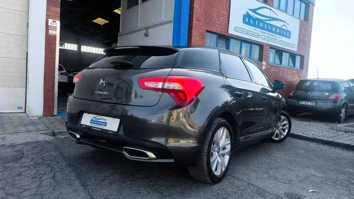citroen-ds5-2014-diesel-1560cc