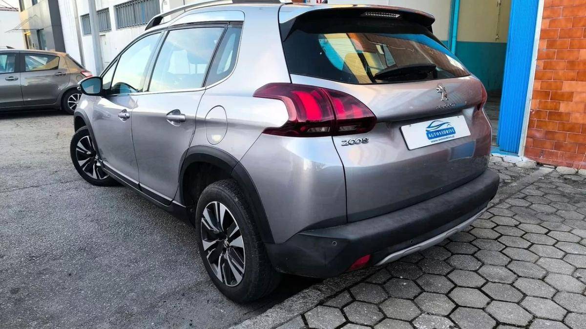 peugeot-2008-2017-diesel-1560cc