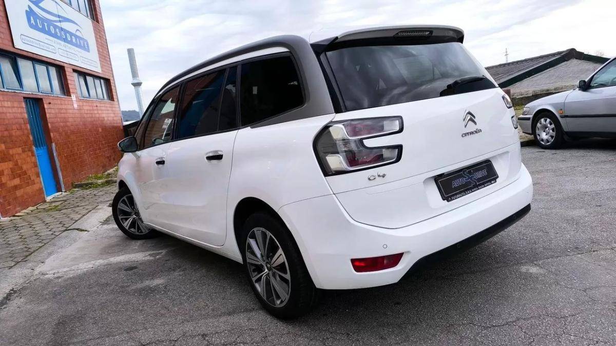 citroen-c4-grand-picasso-2015-diesel-1560cc