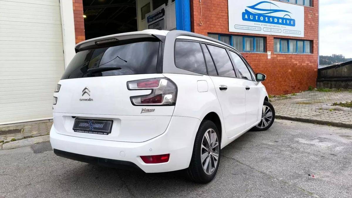 citroen-c4-grand-picasso-2015-diesel-1560cc