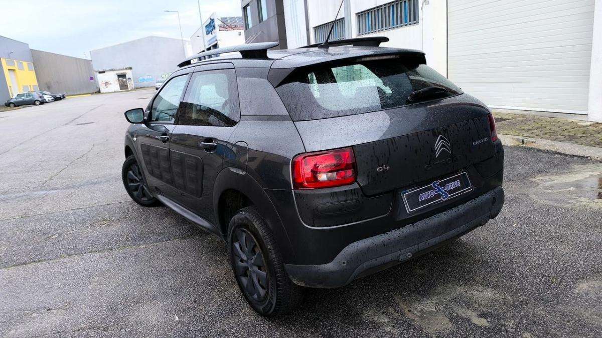 citroen-c4-cactus-2015-diesel-1560cc