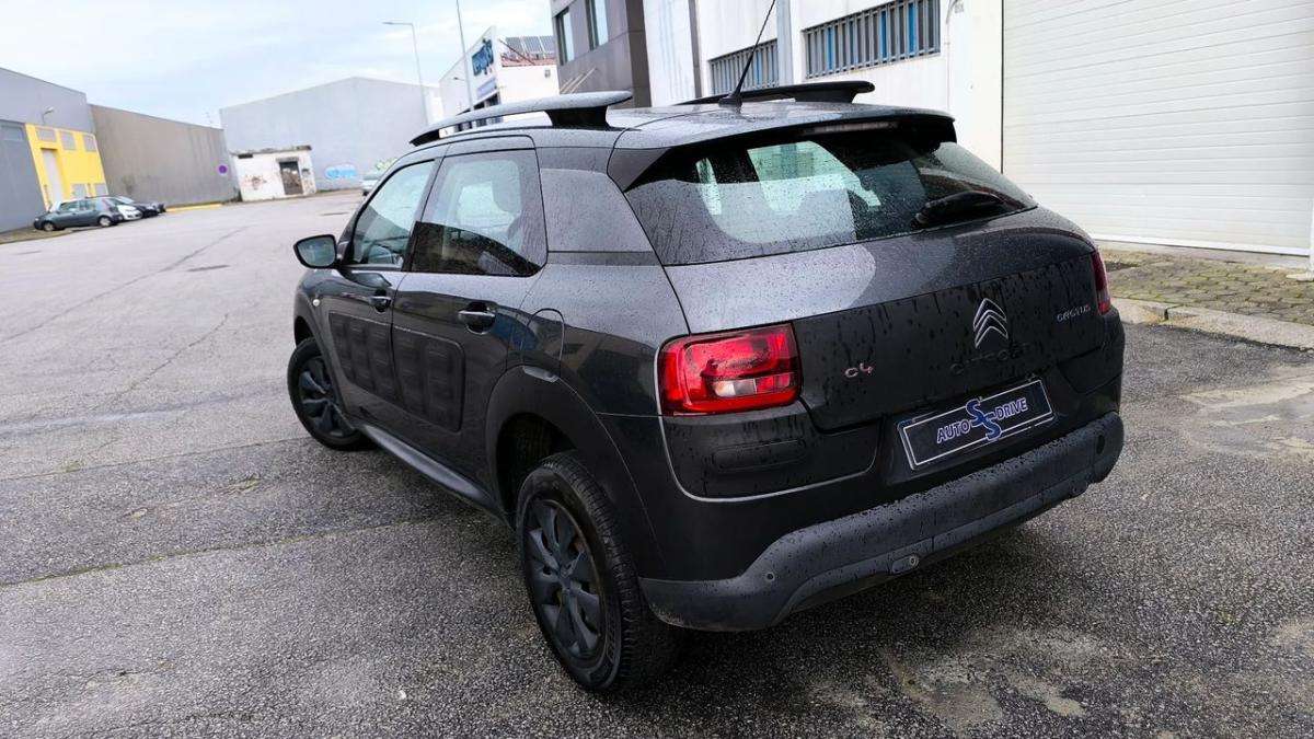 citroen-c4-cactus-2015-diesel-1560cc