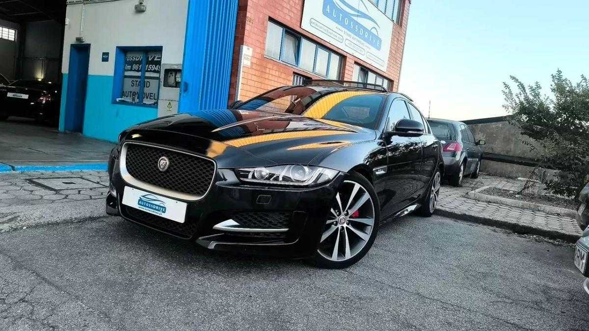 jaguar-xe-2017-diesel-1999cc