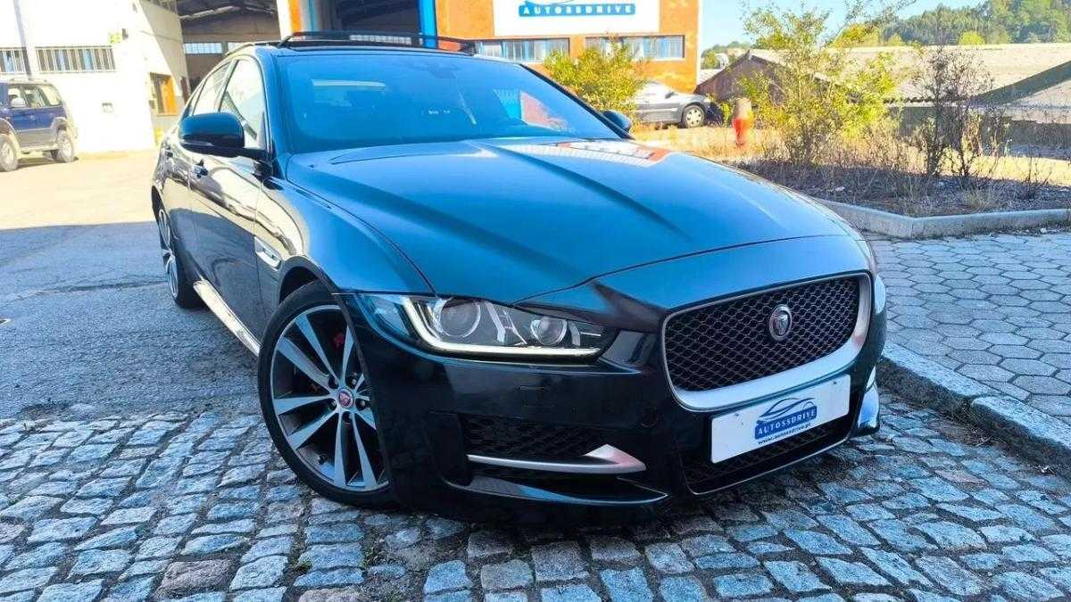 jaguar-xe-2017-diesel-1999cc