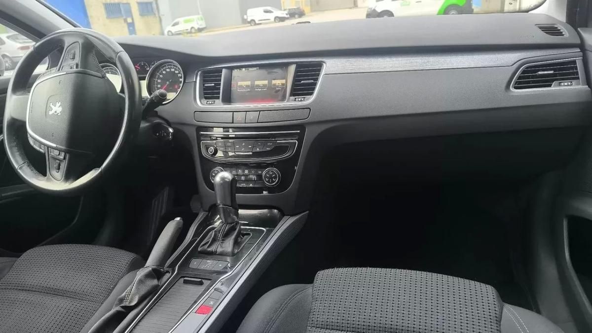 peugeot-508-sw-2015-diesel-1560cc