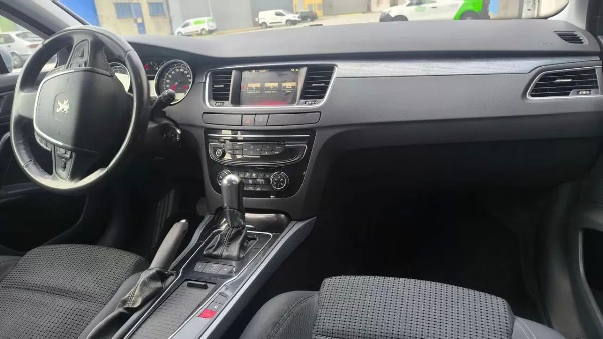 peugeot-508-sw-2015-diesel-1560cc
