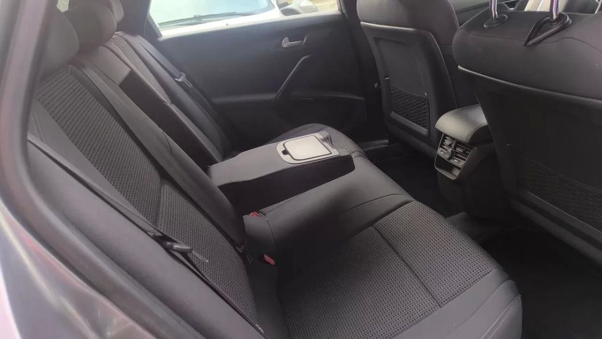 peugeot-508-sw-2015-diesel-1560cc