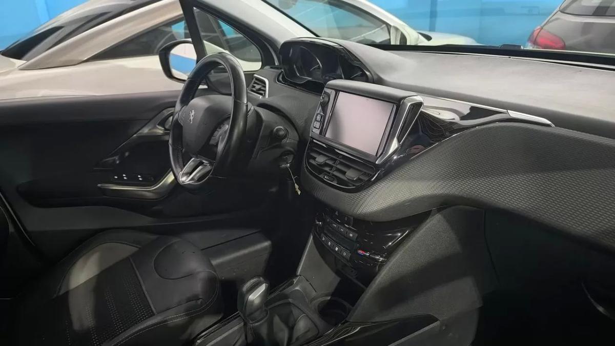 peugeot-2008-2017-gasolina-1199cc