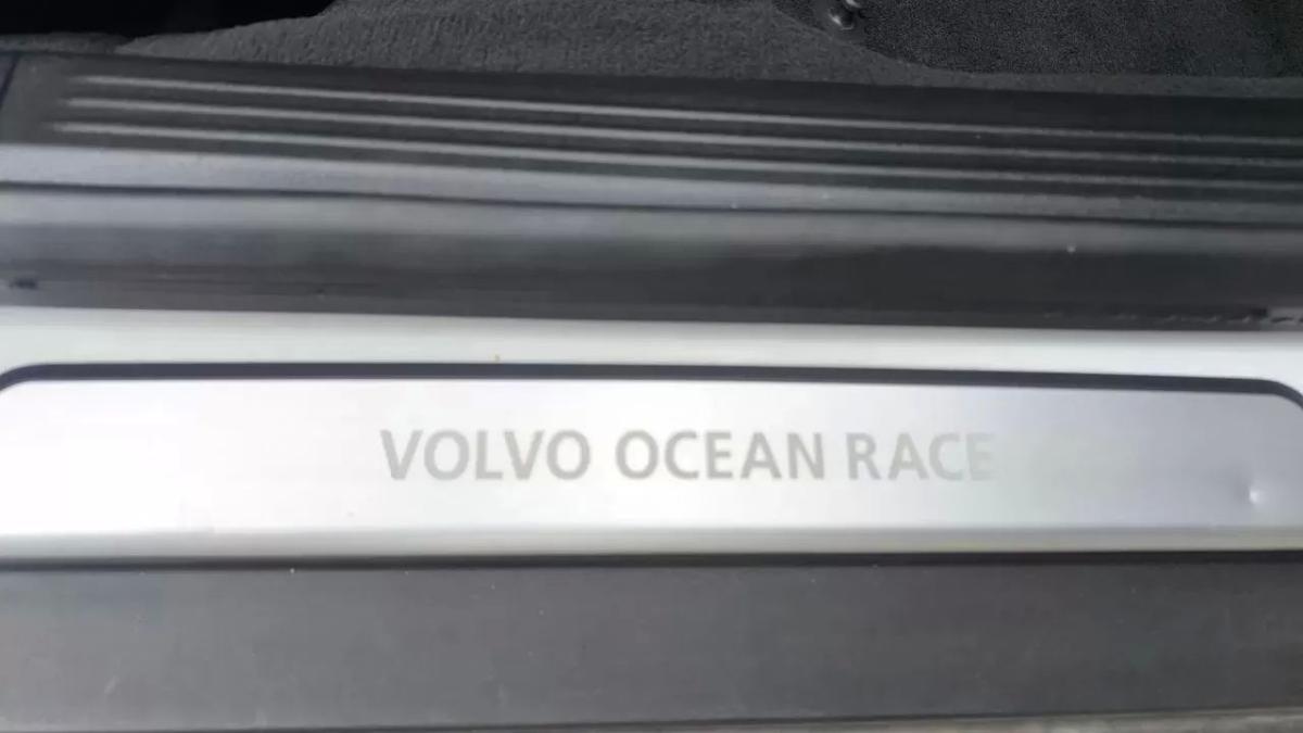 volvo-v40-2014-diesel-1560cc