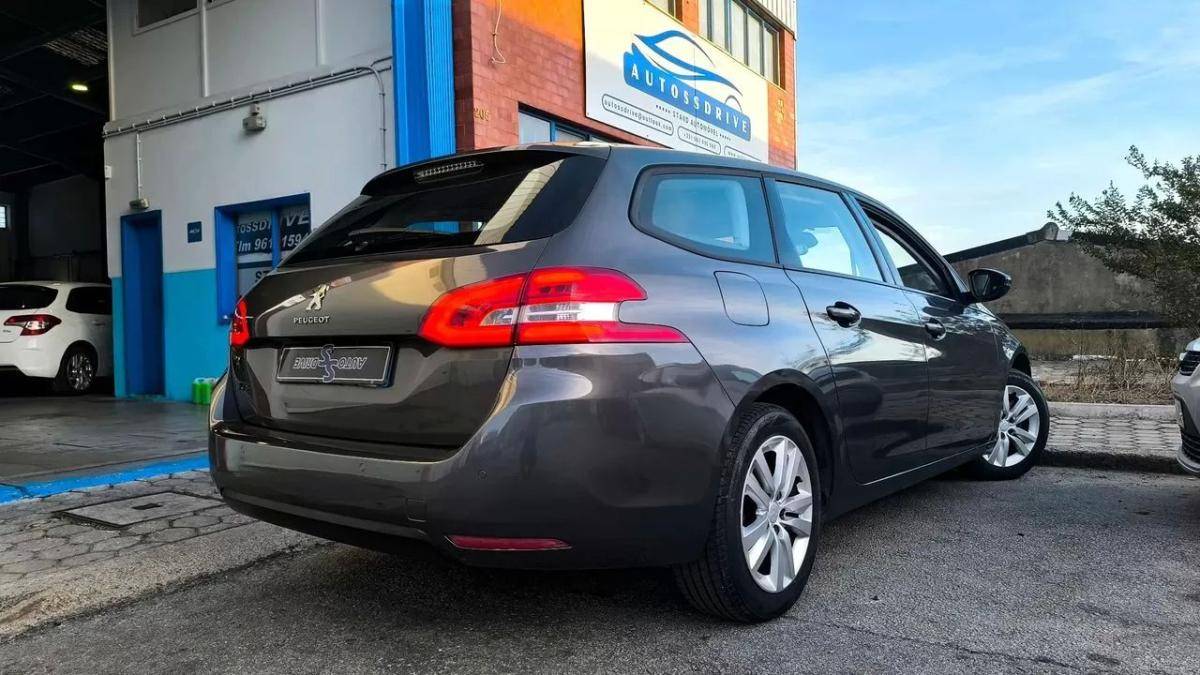 peugeot-308-sw-2018-diesel-1499cc