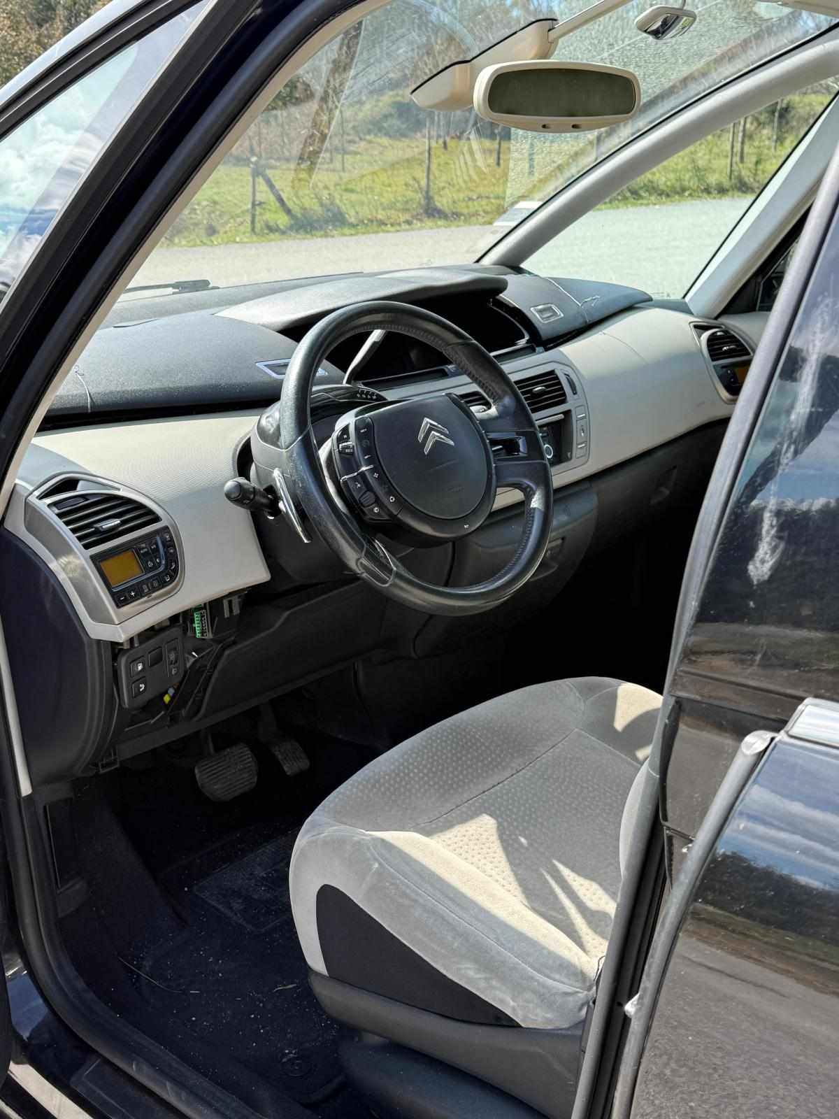 citroen-c4-picasso-1-6-hdif-2008-diesel-1560cc