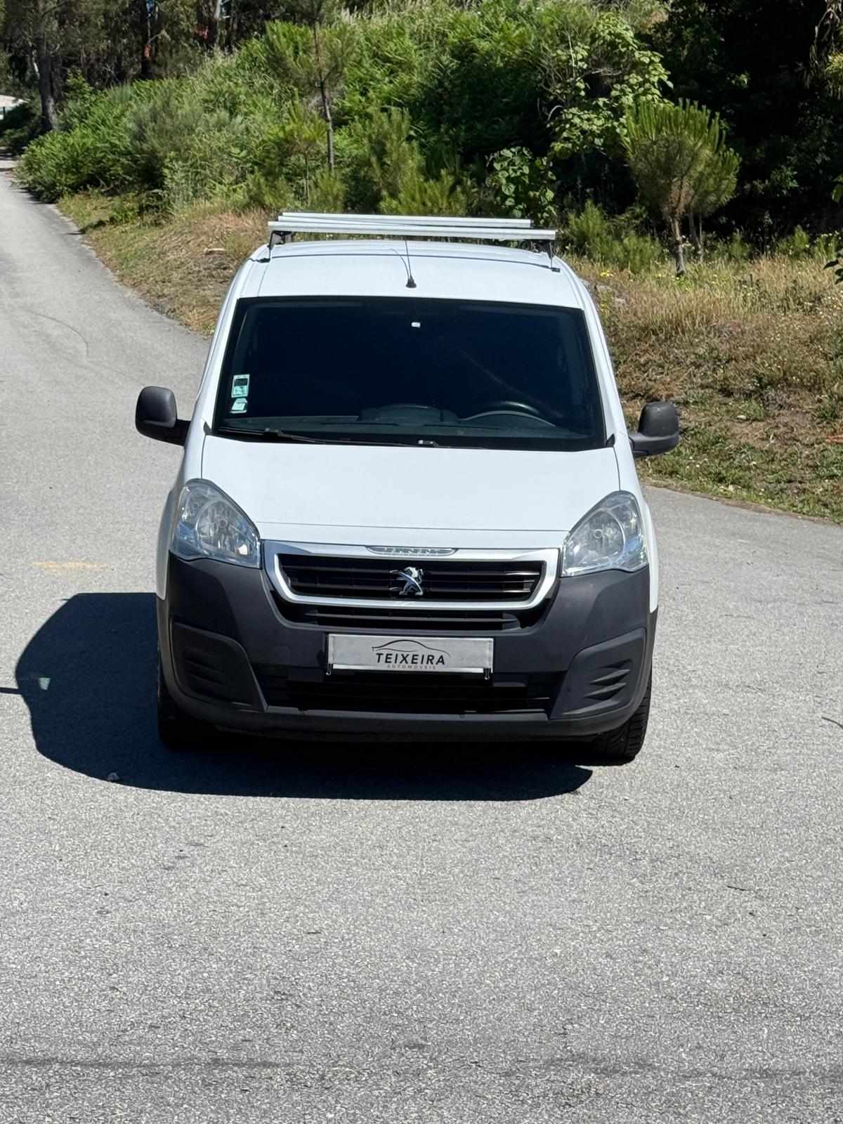 peugeot-partner-1-6-99cv-2017-diesel-1560cc