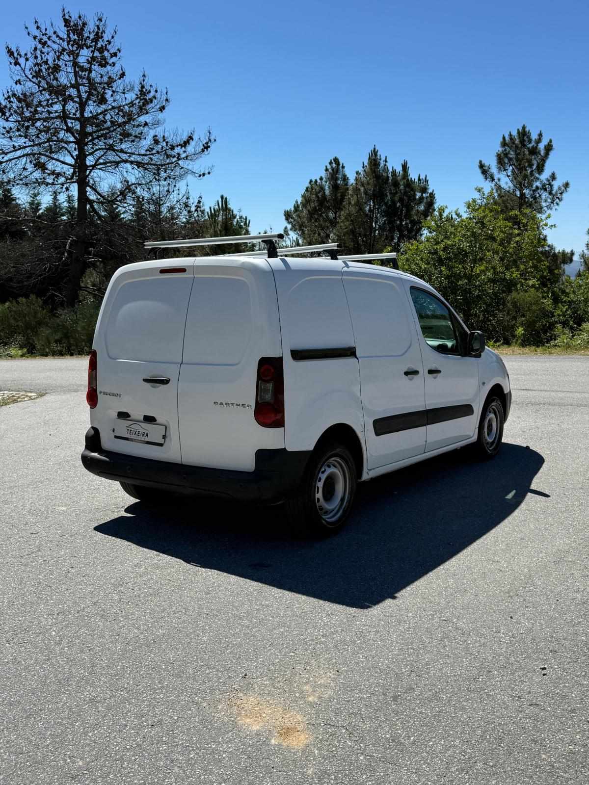 peugeot-partner-1-6-99cv-2017-diesel-1560cc