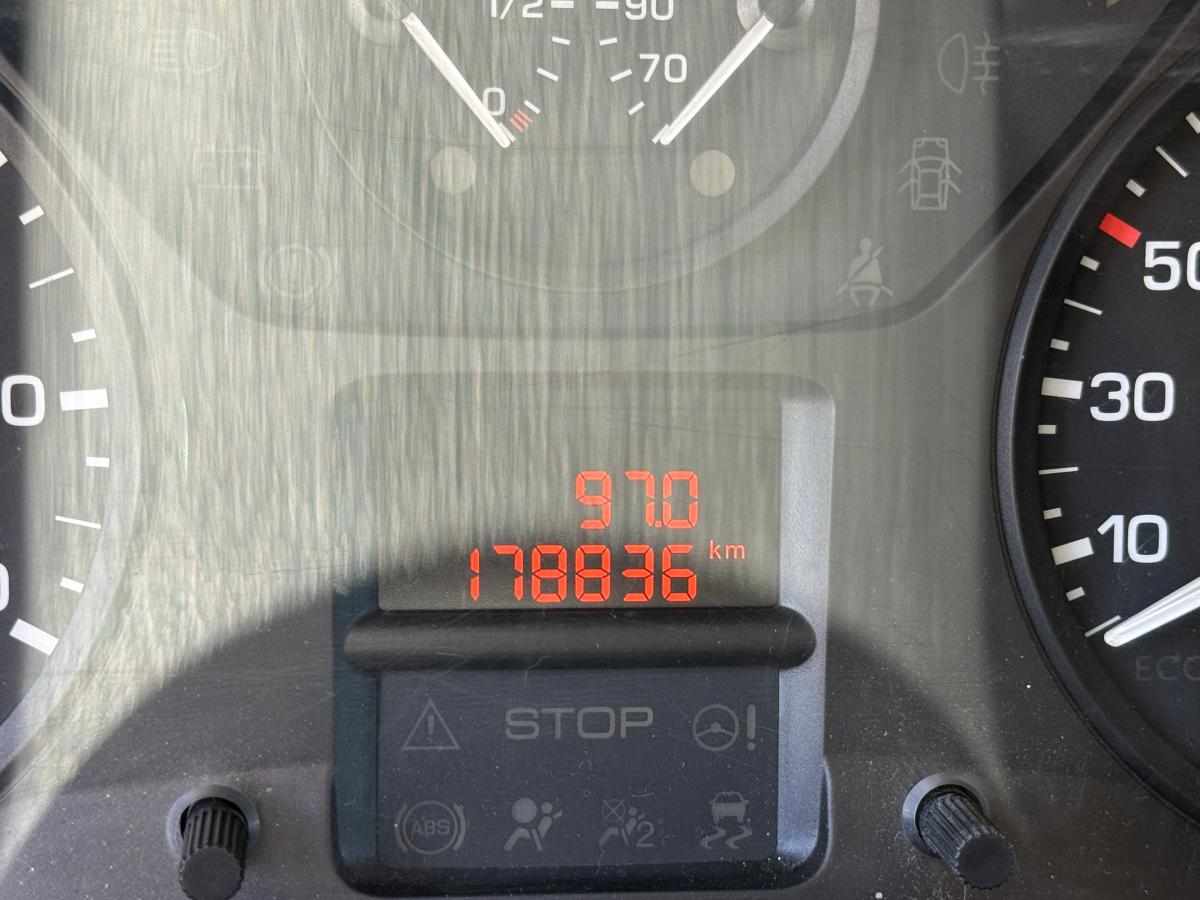 peugeot-partner-1-6-99cv-2017-diesel-1560cc