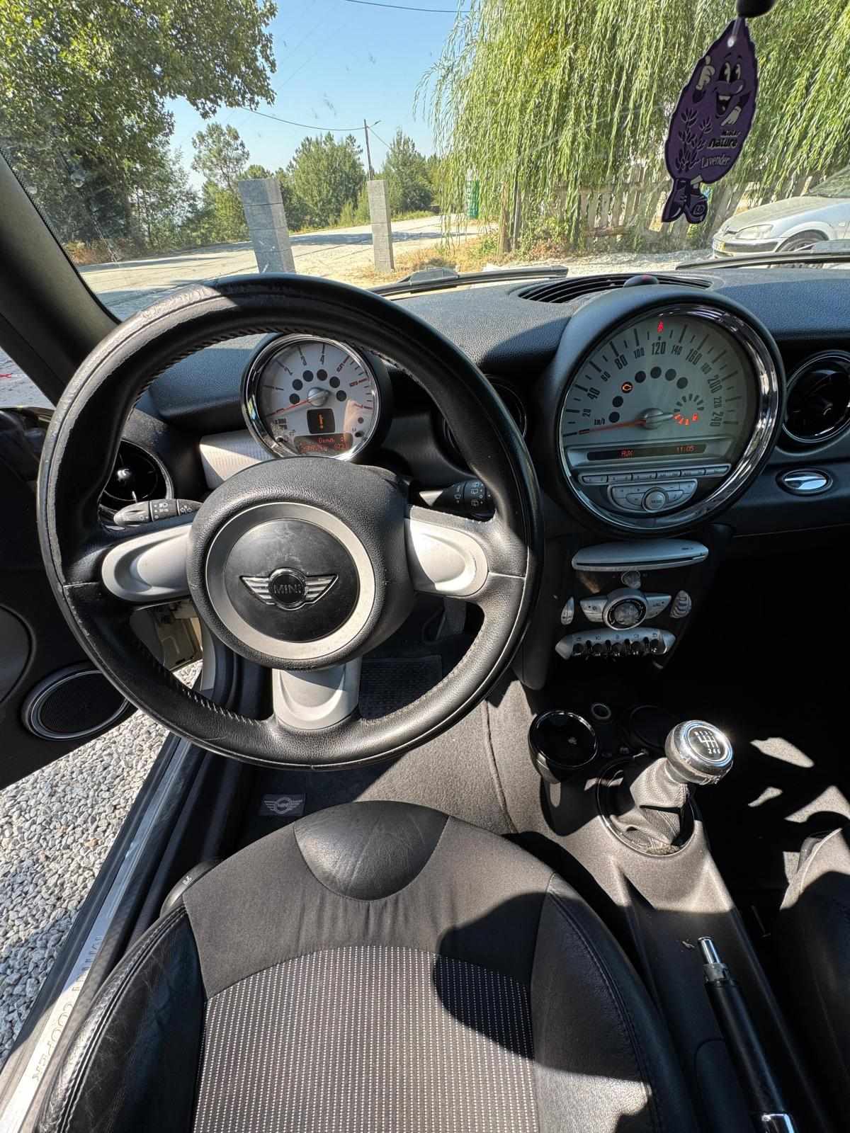 mini-hatch-d-2-0-2008-diesel-1560cc