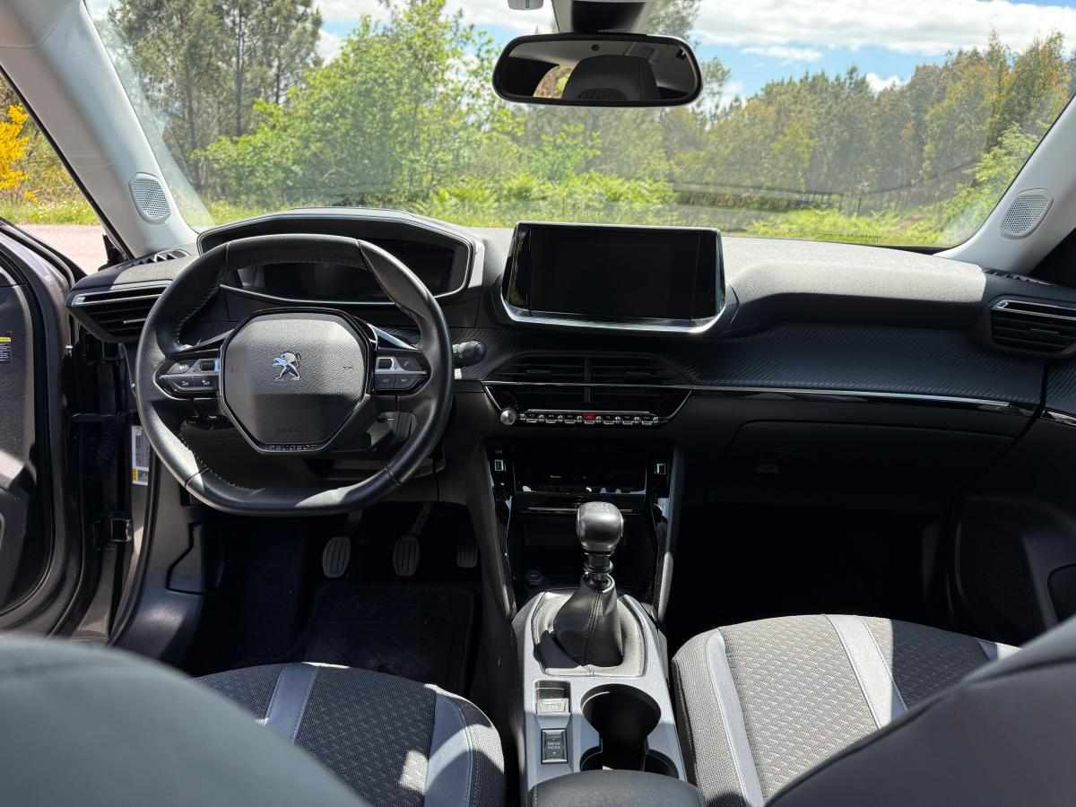 peugeot-2008-1-2-puretech-2020-gasolina-1199cc