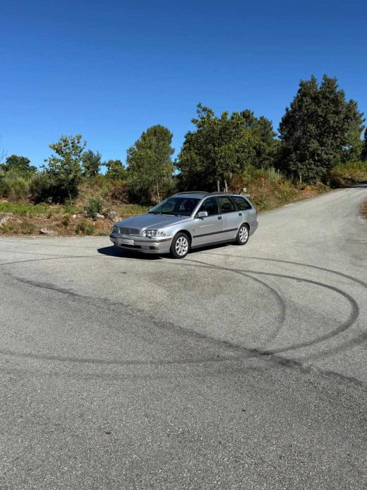 volvo-v40-1-9-d-1999-diesel-1870cc