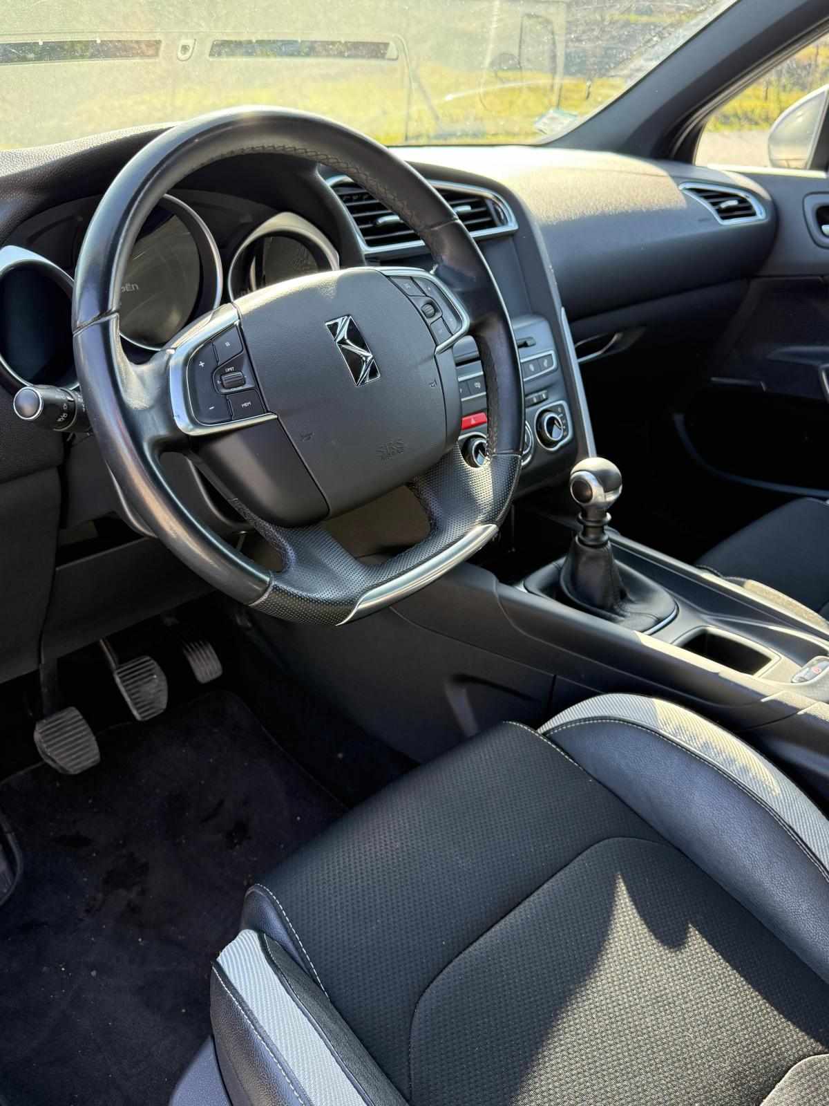 citroen-ds4-1-6-120cv-2015-diesel-1560cc
