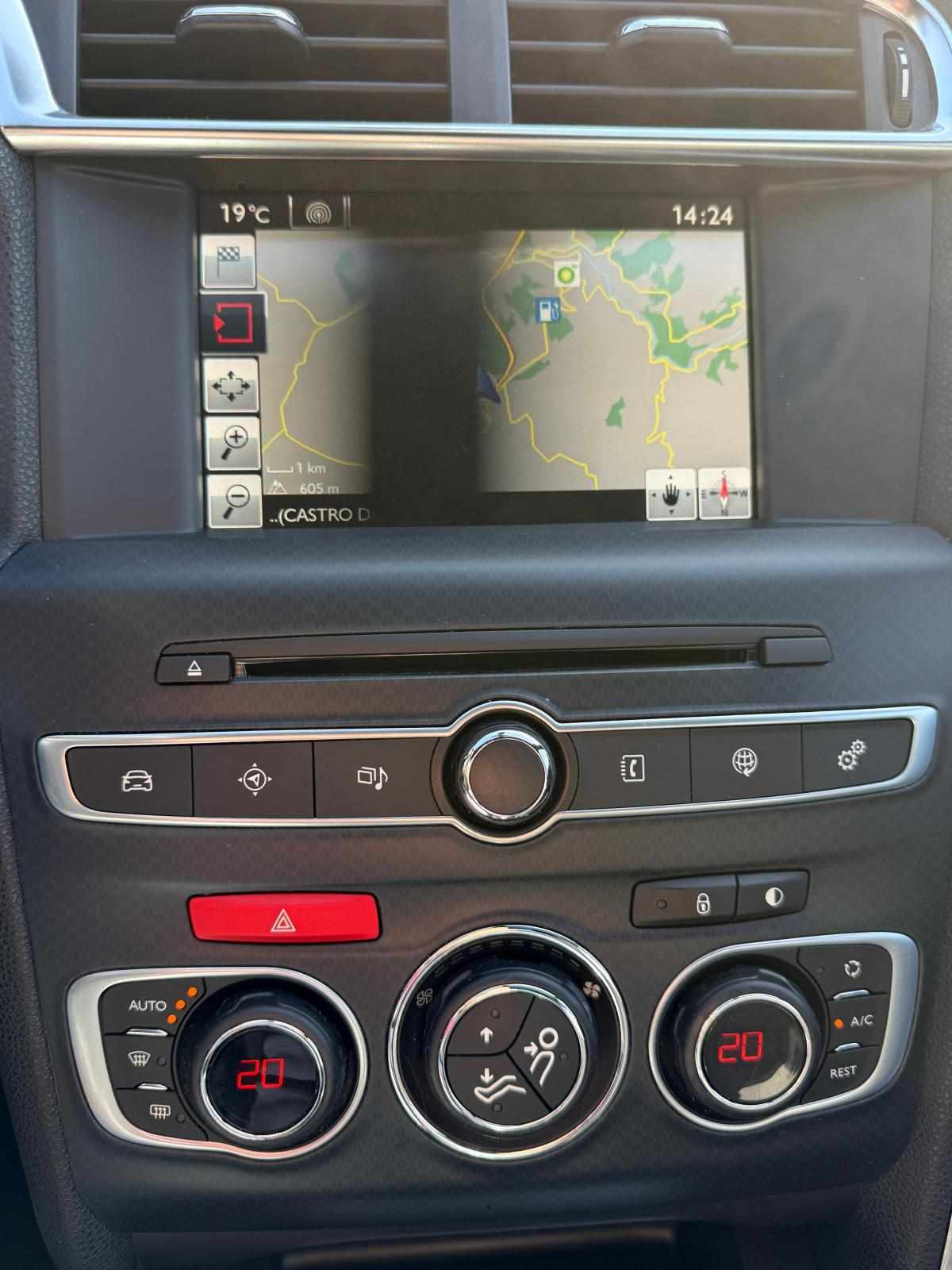 citroen-ds4-1-6-120cv-2015-diesel-1560cc