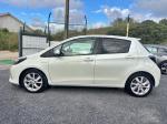 toyota-yaris-2012-hibrido-1497cc