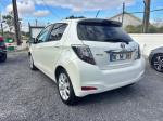 toyota-yaris-2012-hibrido-1497cc