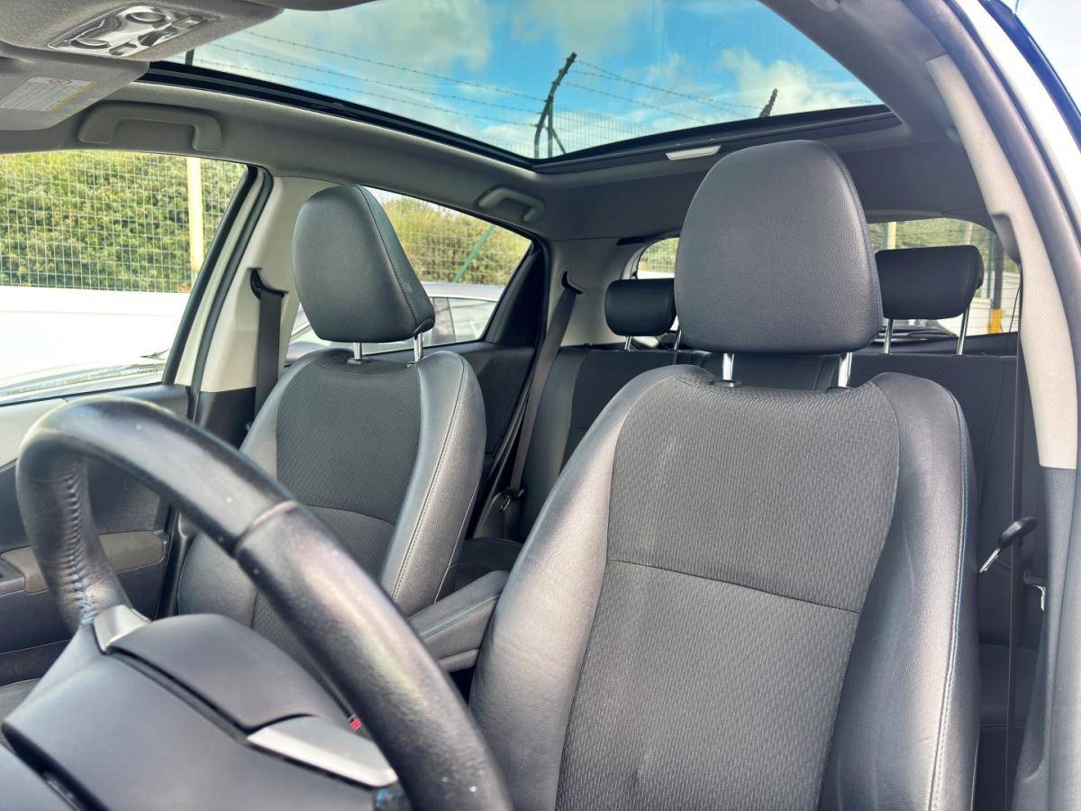 toyota-yaris-2012-hibrido-1497cc