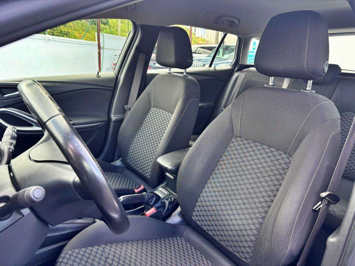 opel-astra-2018-diesel-1598cc