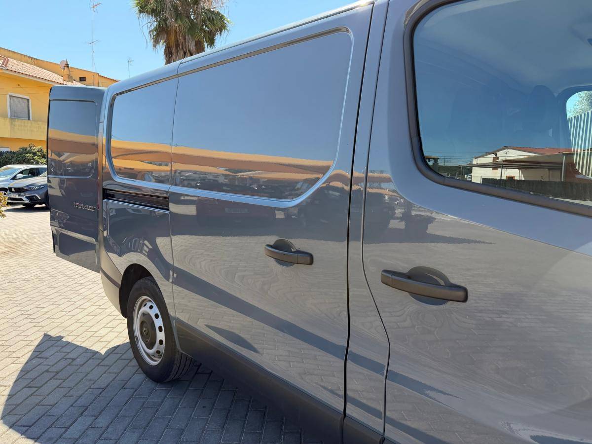 renault-trafic-2023-diesel-1997cc