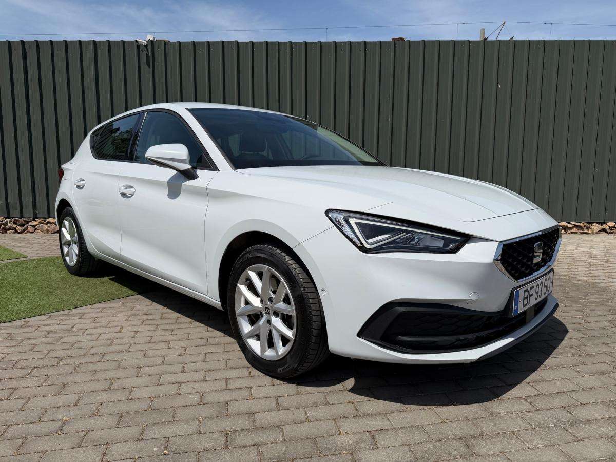 seat-leon-2023-gasolina-999cc