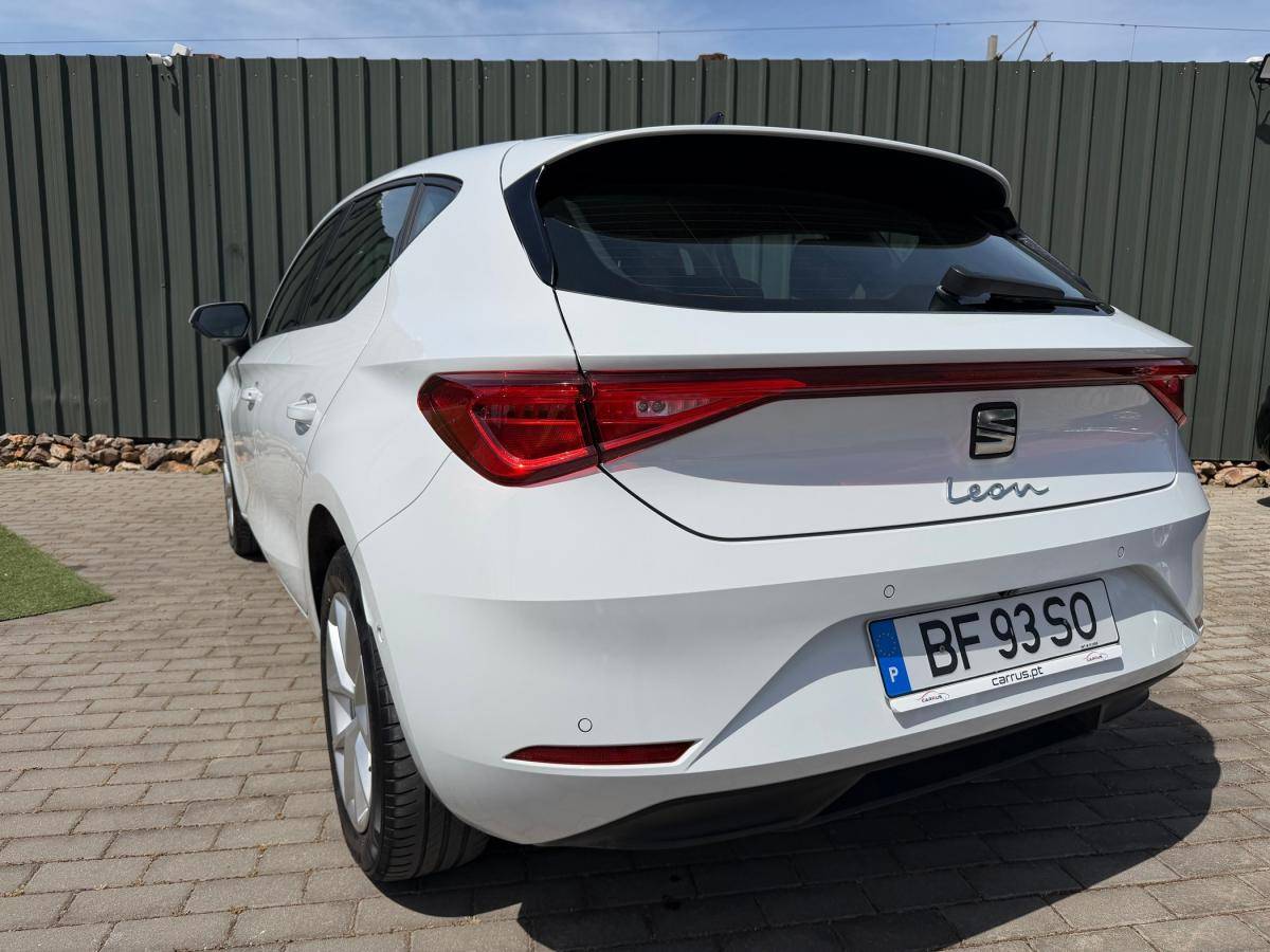 seat-leon-2023-gasolina-999cc