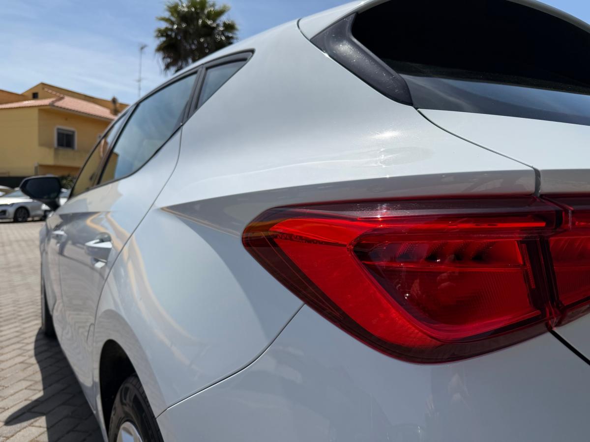 seat-leon-2023-gasolina-999cc