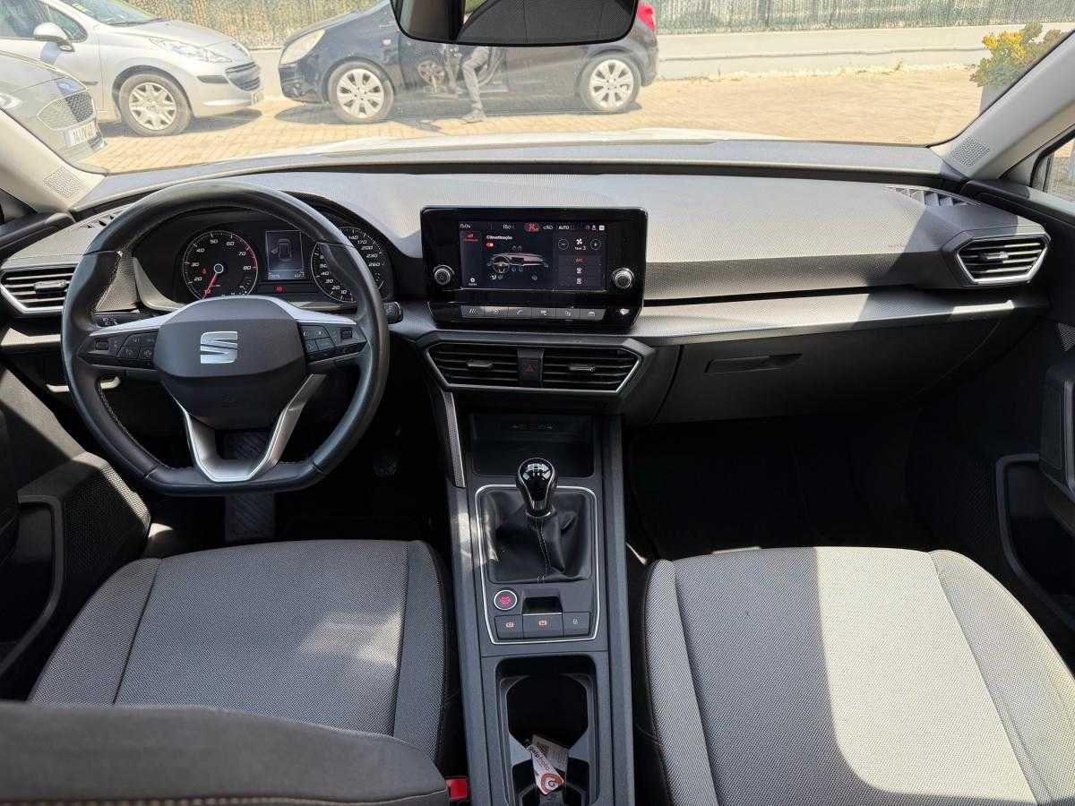 seat-leon-2023-gasolina-999cc