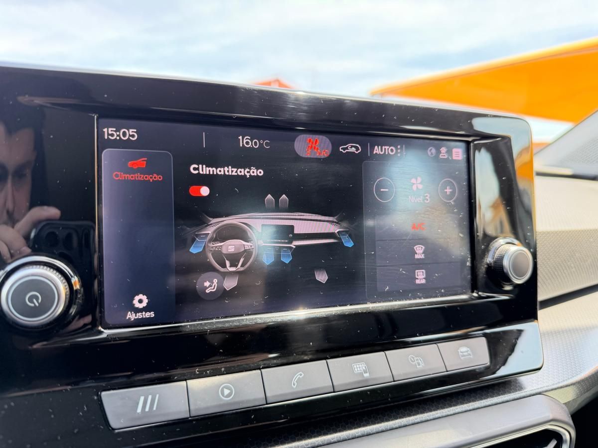 seat-leon-2023-gasolina-999cc