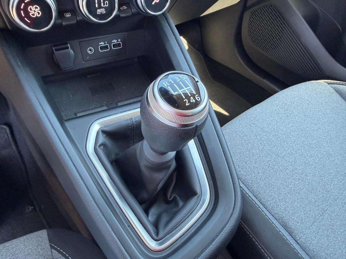 mitsubishi-colt-2025-gasolina-999cc