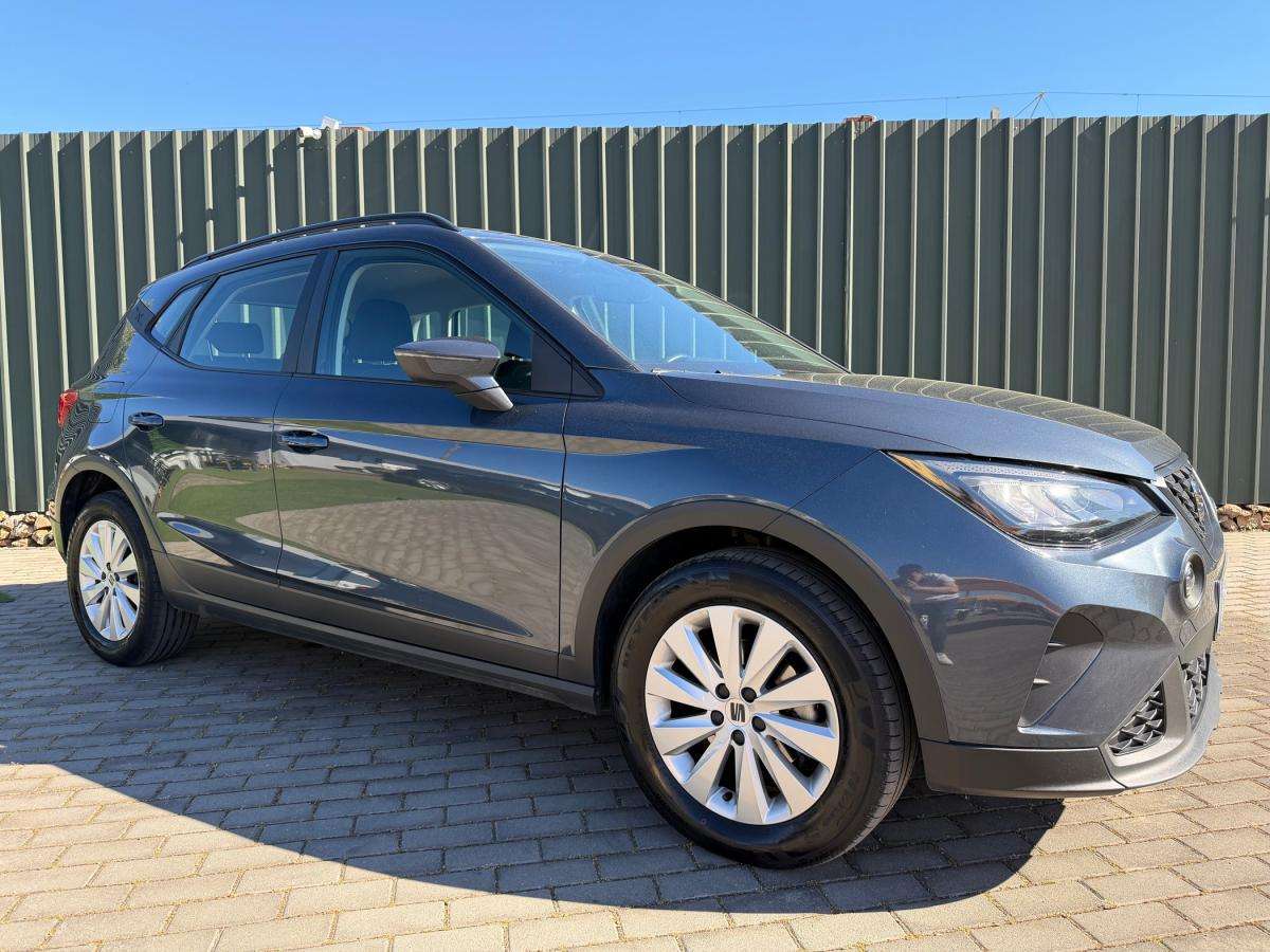 seat-arona-2023-gasolina-999cc