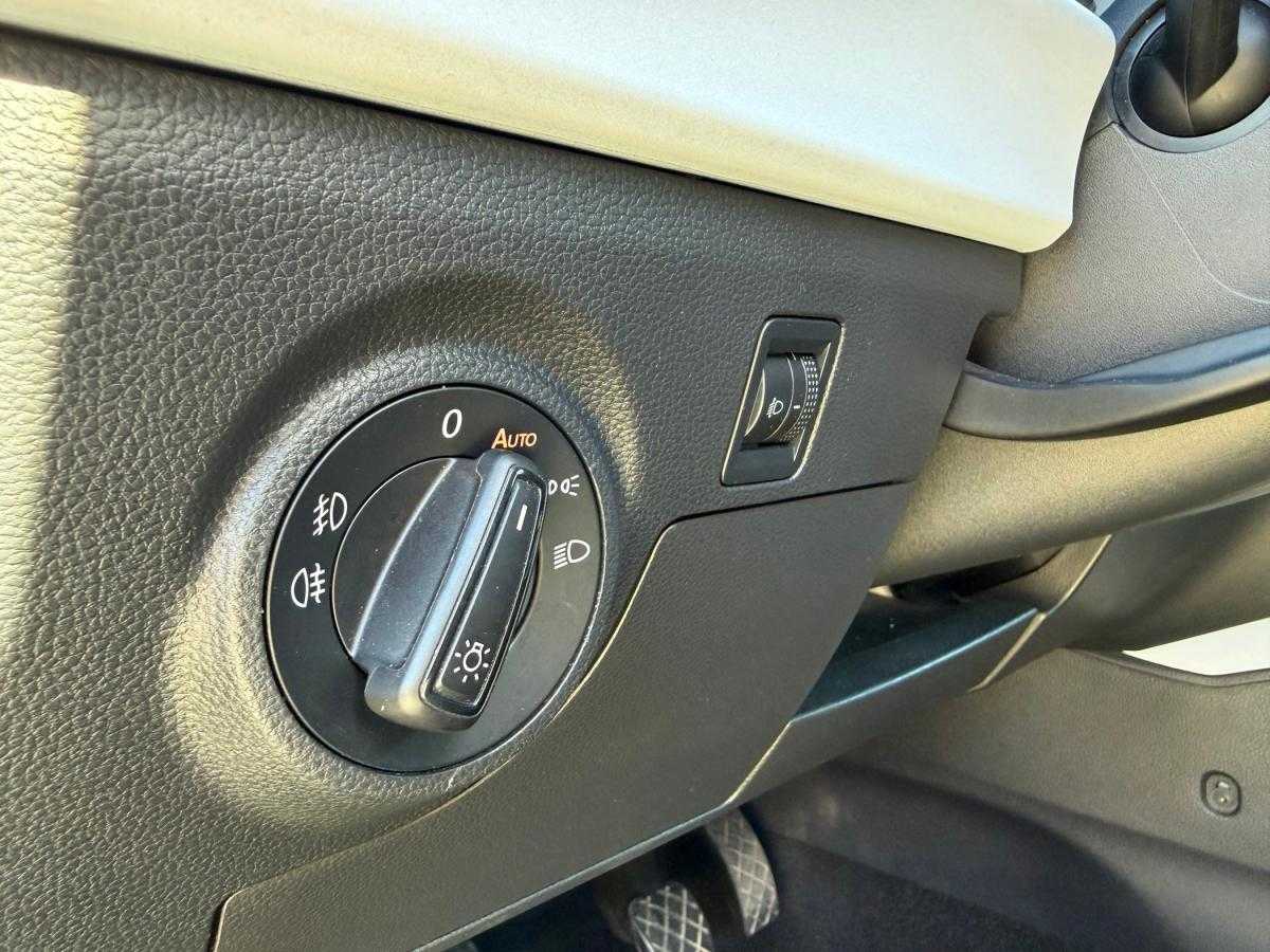 seat-arona-2023-gasolina-999cc