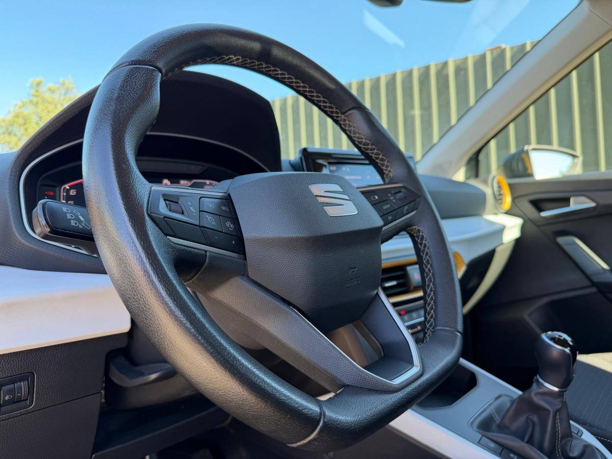 seat-arona-2023-gasolina-999cc
