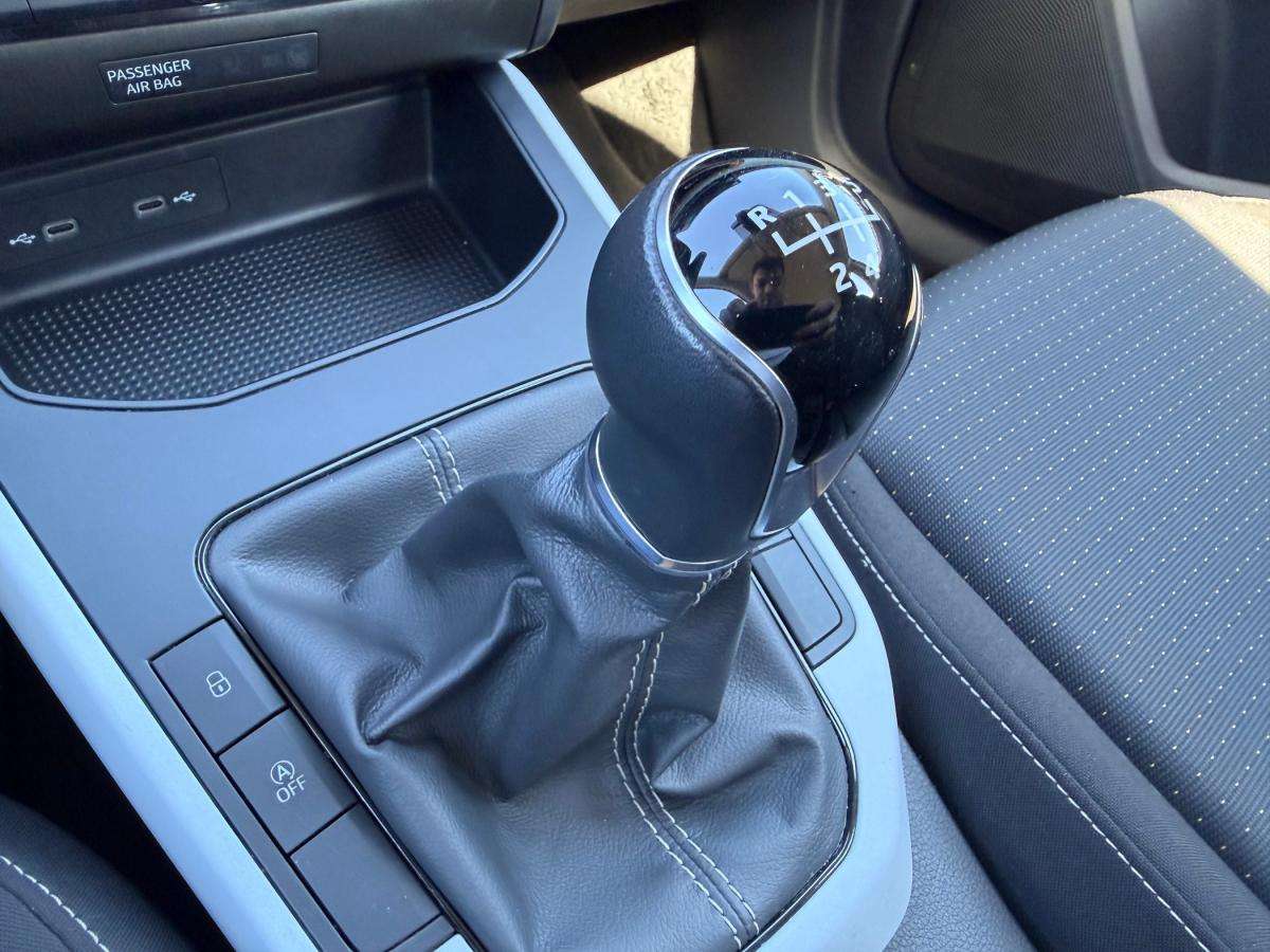 seat-arona-2023-gasolina-999cc