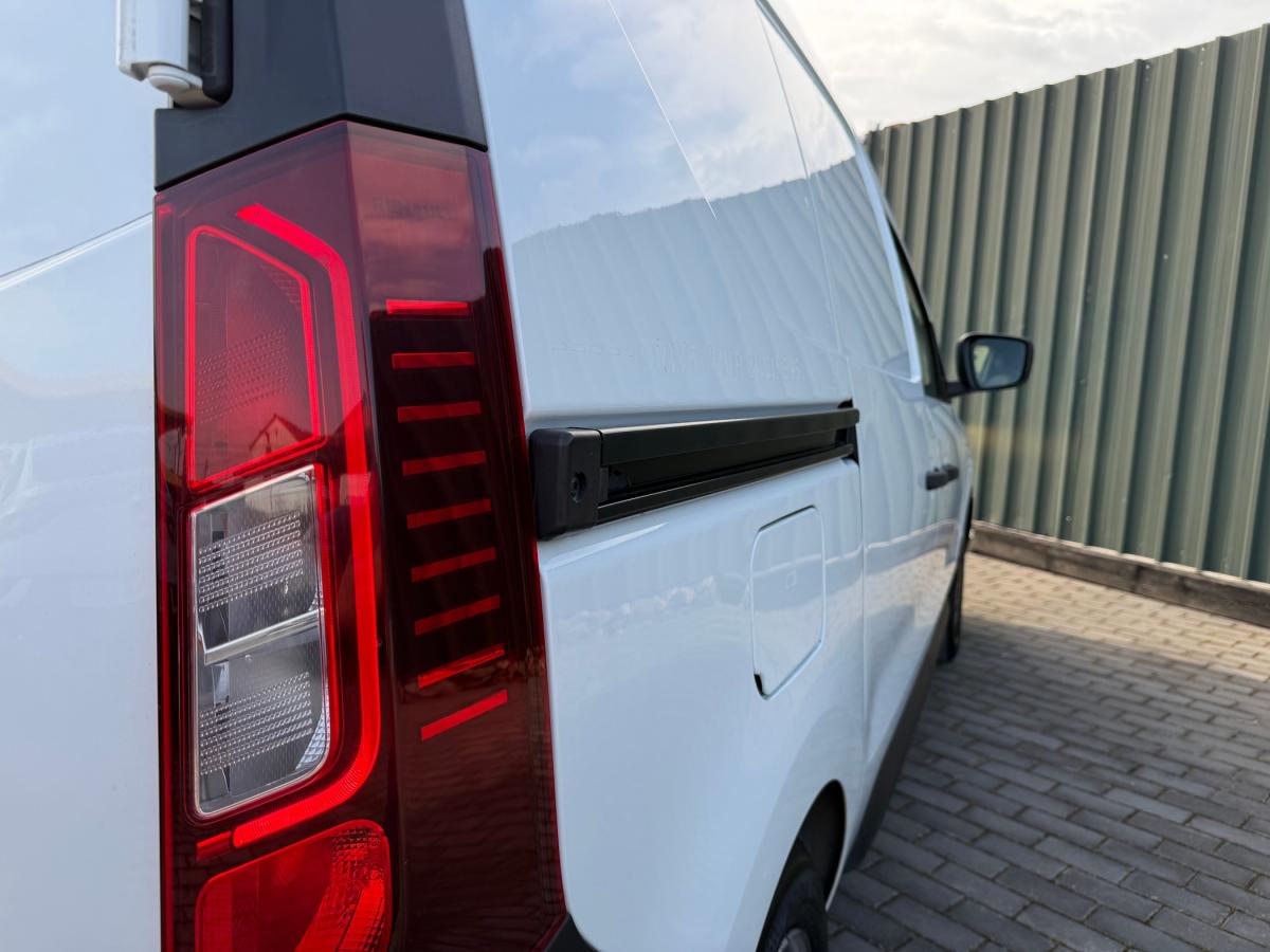 renault-express-2023-diesel-1461cc