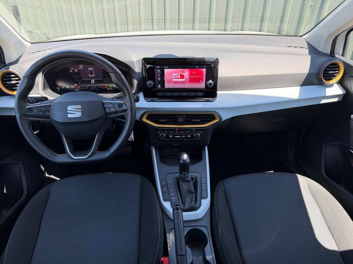 seat-arona-2023-gasolina-999cc
