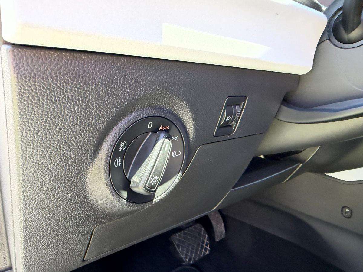 seat-arona-2023-gasolina-999cc