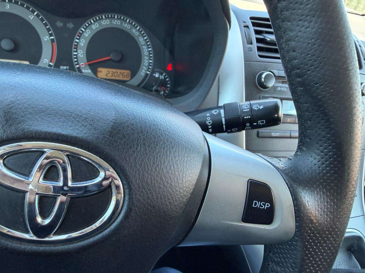 toyota-auris-2012-diesel-1364cc